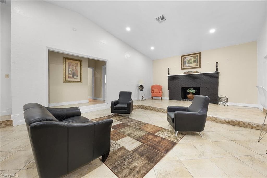 7823 Marx DR-4