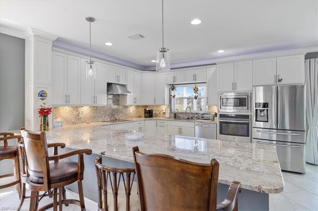 13870 Silver Lake CT-26