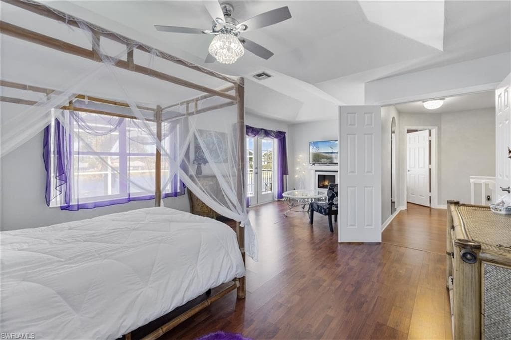 13870 Silver Lake CT-7