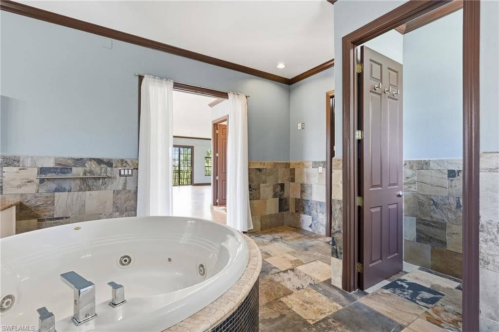 1358 Hopedale DR-30