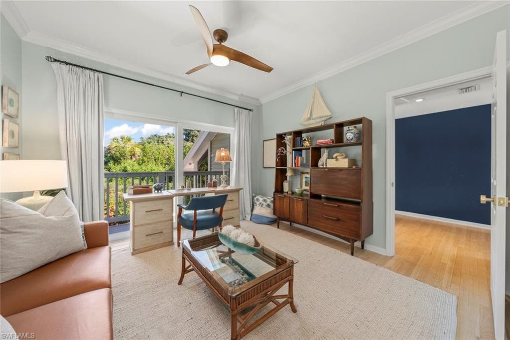 1048 Kings Crown DR-22