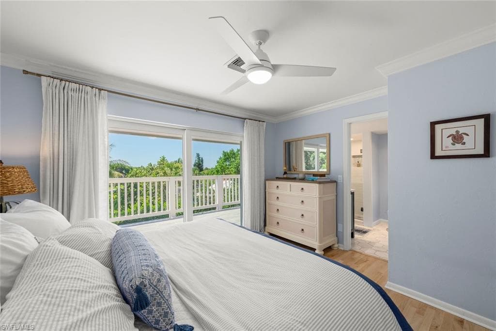 1048 Kings Crown DR-33