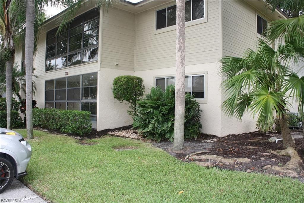 5713 Foxlake DR 4-1