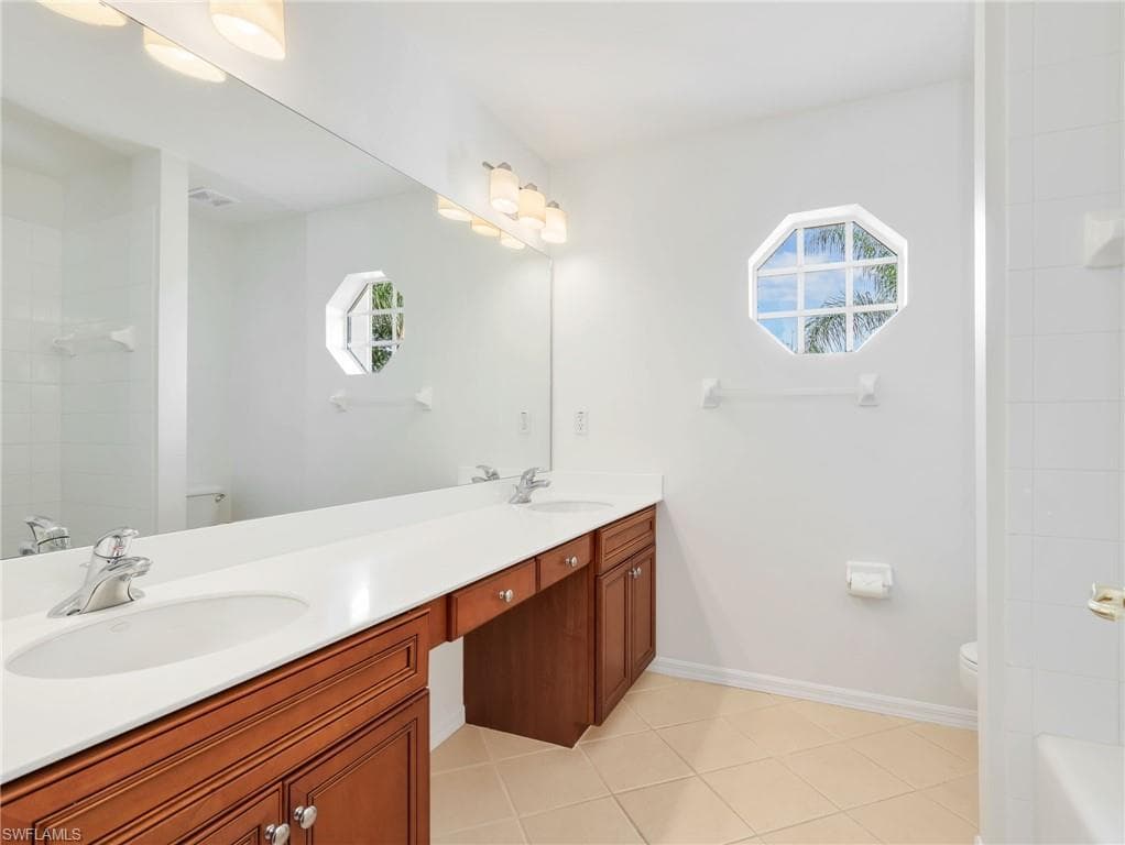 15092 Balmoral LOOP-24