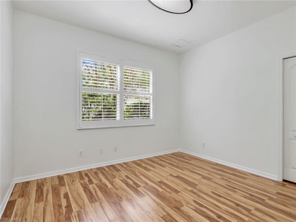 15092 Balmoral LOOP-14