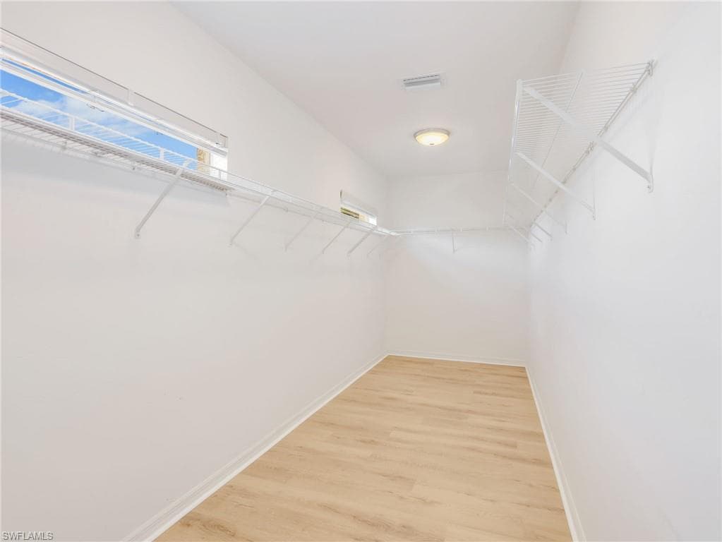 15092 Balmoral LOOP-21