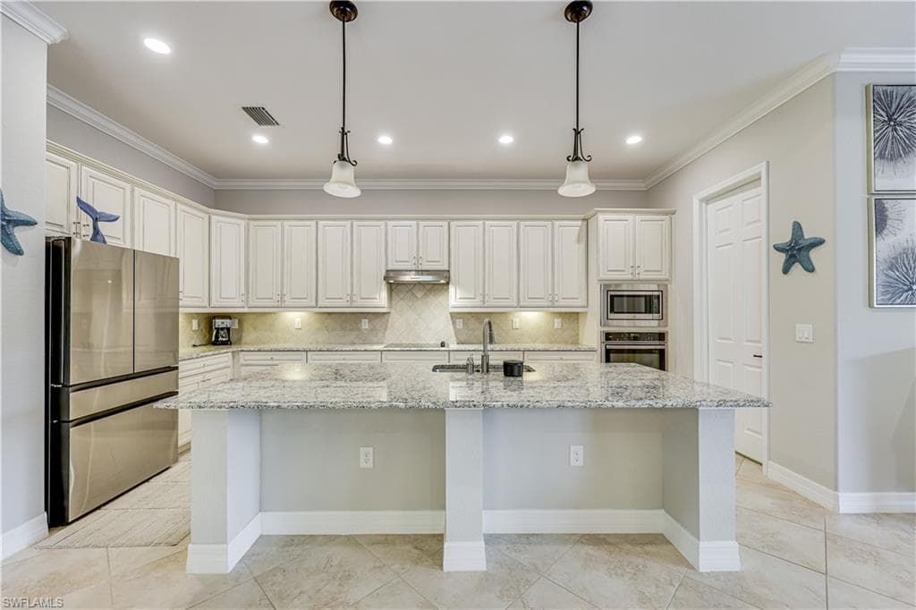 12840 Kinross LN-5
