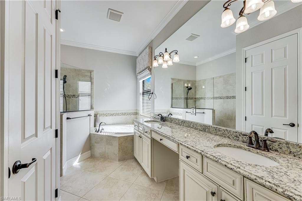 12840 Kinross LN-9