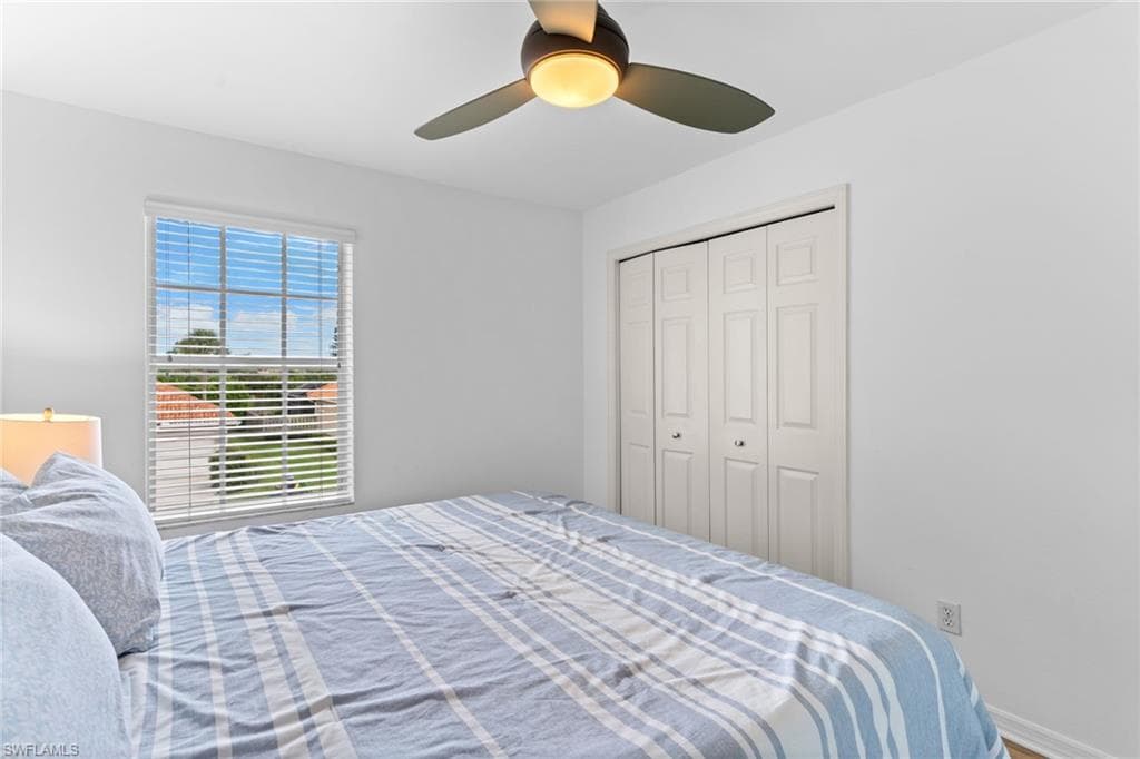 5005 Old Pond DR-26