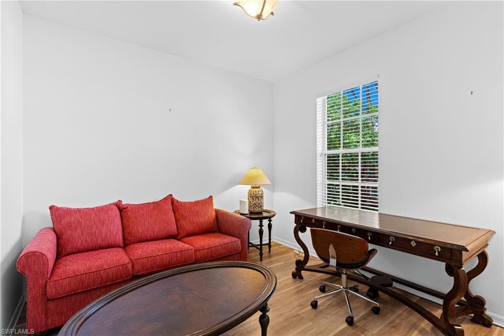 5005 Old Pond DR-34