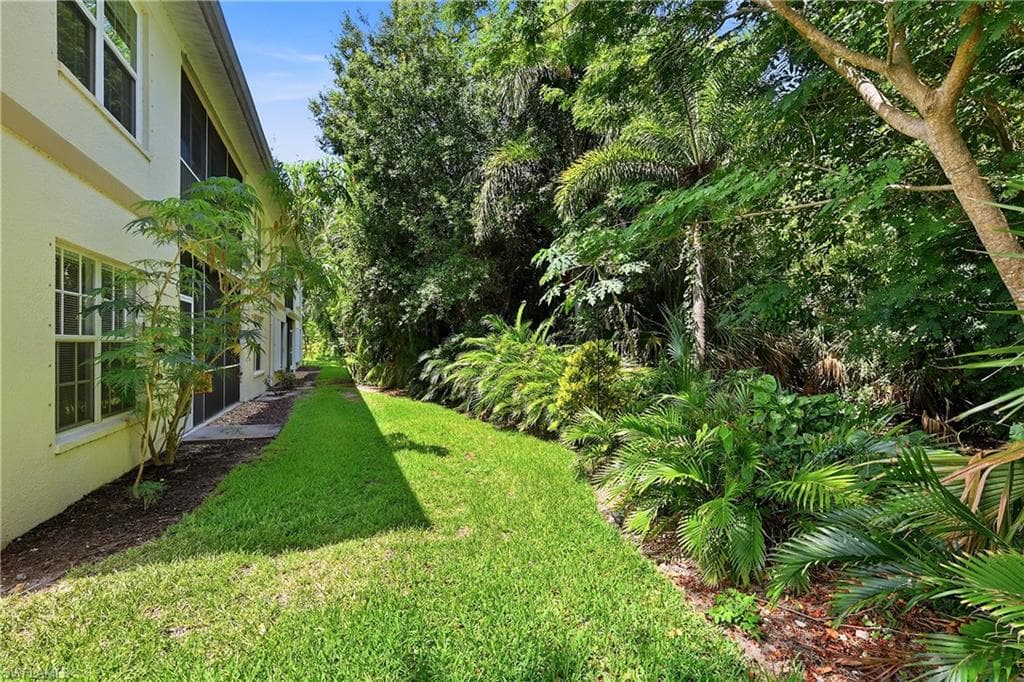 4229 Tequesta DR-27