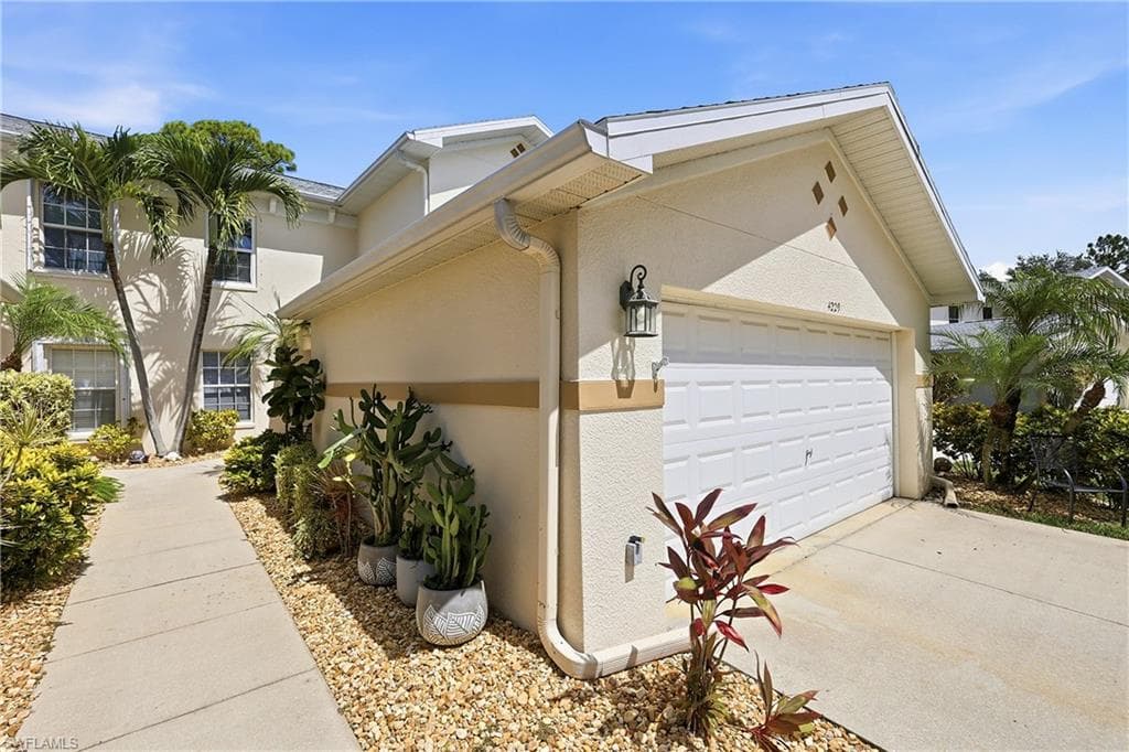 4229 Tequesta DR-2