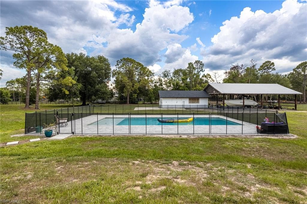 11790 Fox Hill RD-41