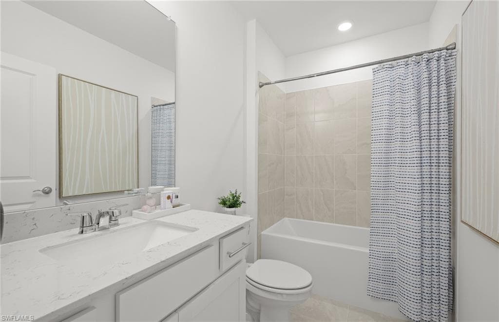 634 Lakeside Oasis AVE-7