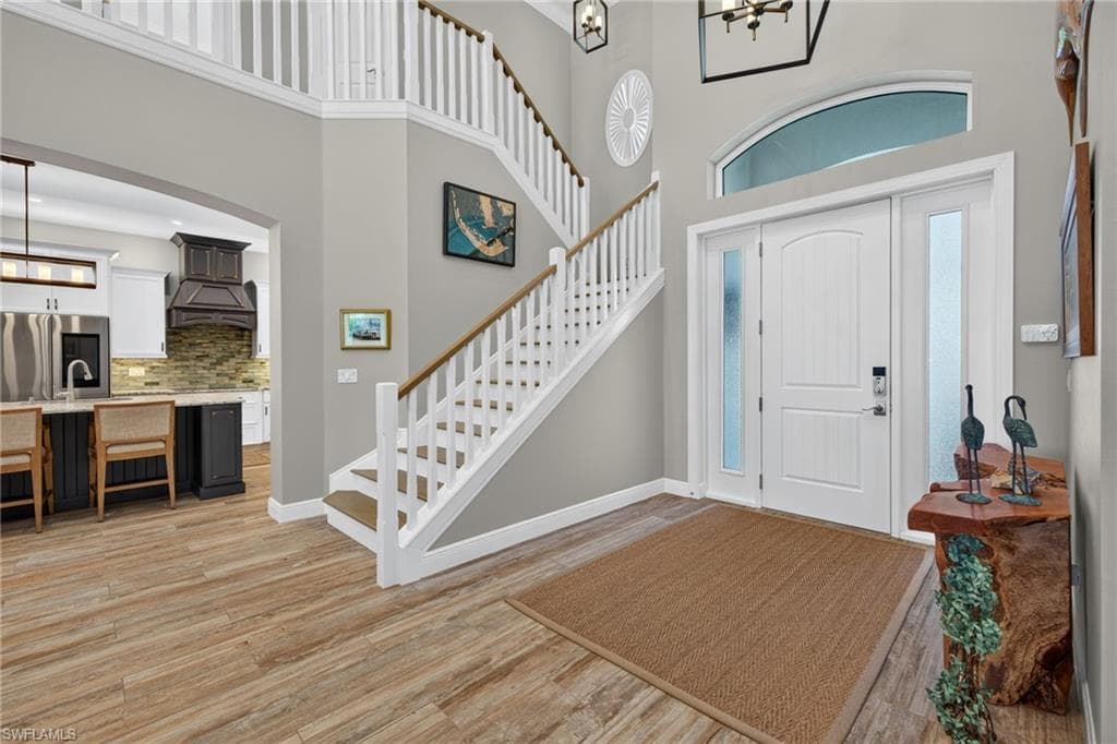 9066 Mockingbird DR-26