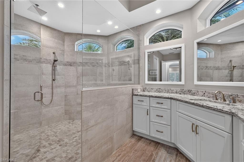 9066 Mockingbird DR-22