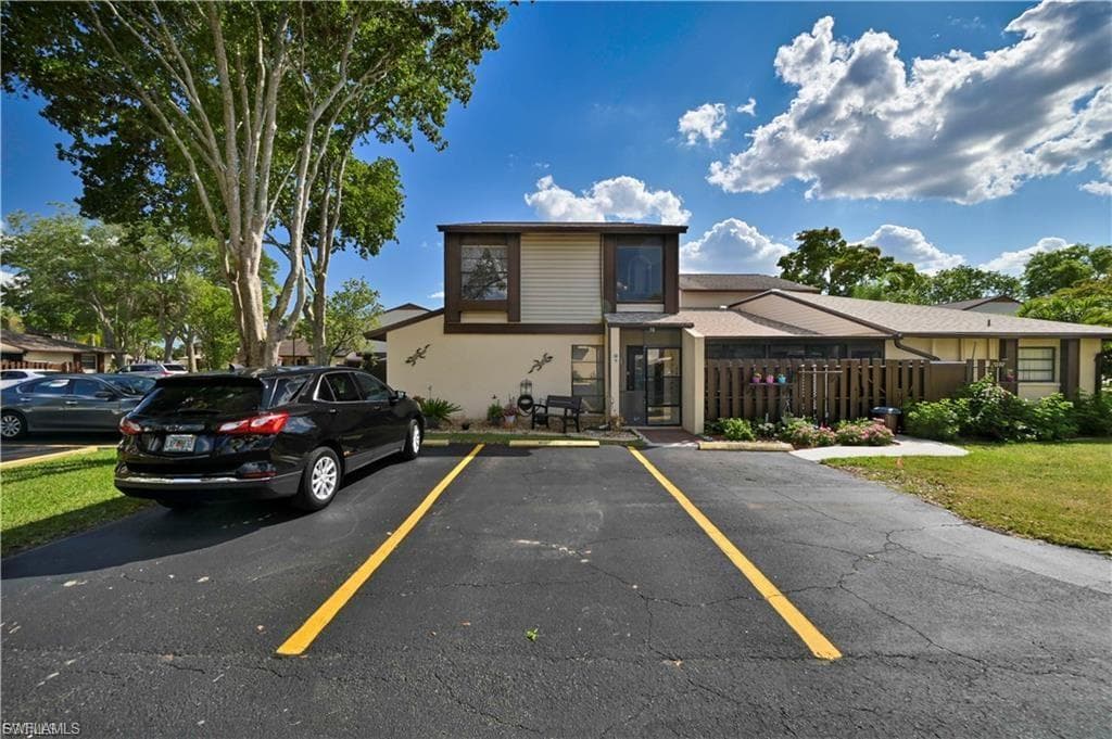 631 SE 12th AVE 98-2