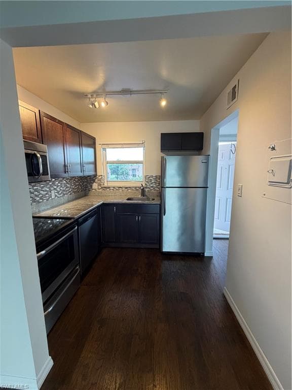 190 Turtle Lake CT 307-2