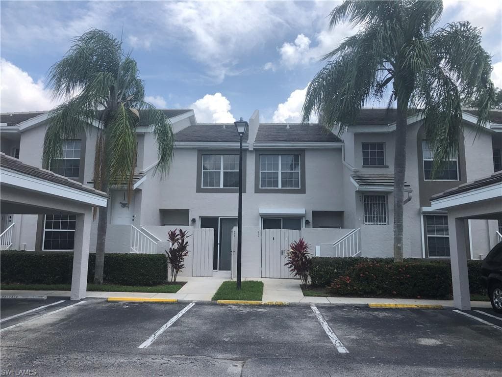 3715 Fieldstone BLVD 602-1