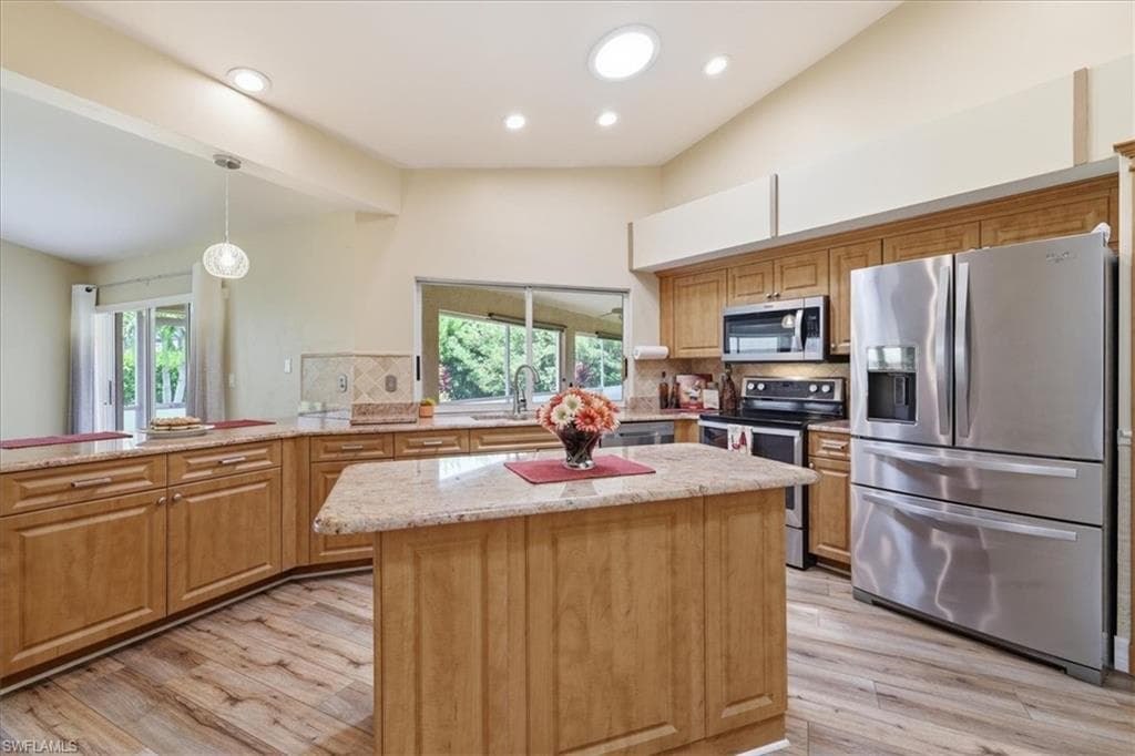 12780 Chartwell DR-4
