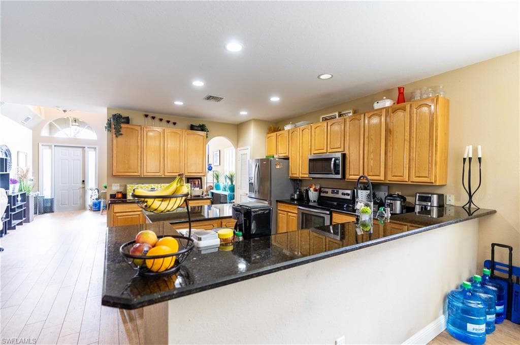 8713 Pegasus DR-10