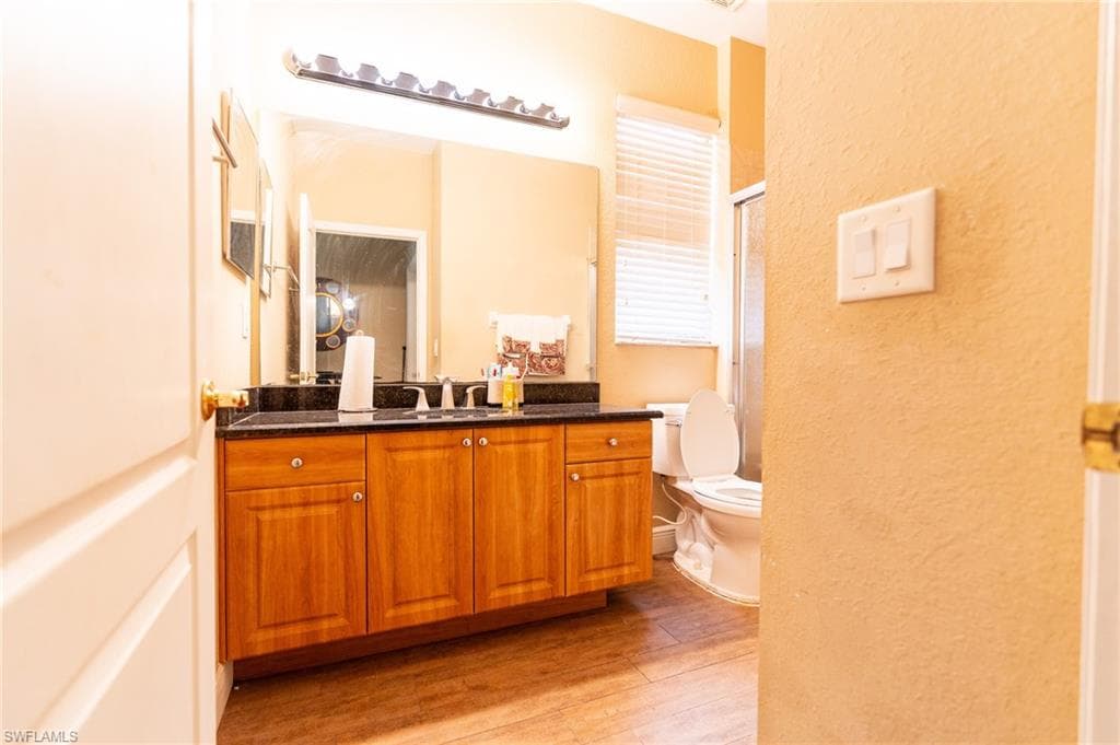 8713 Pegasus DR-18