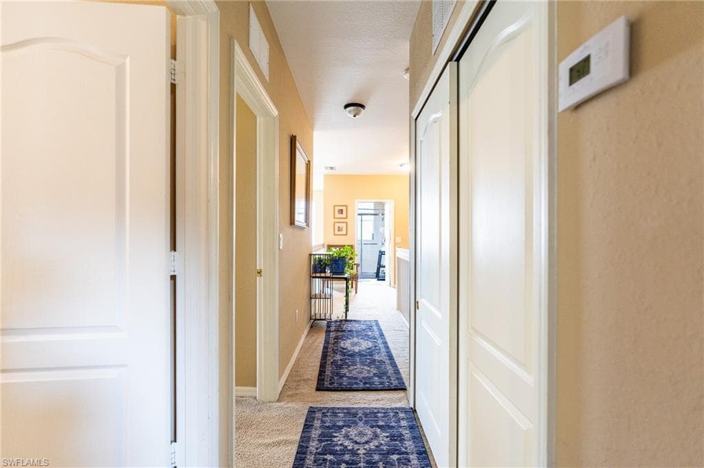8713 Pegasus DR-31