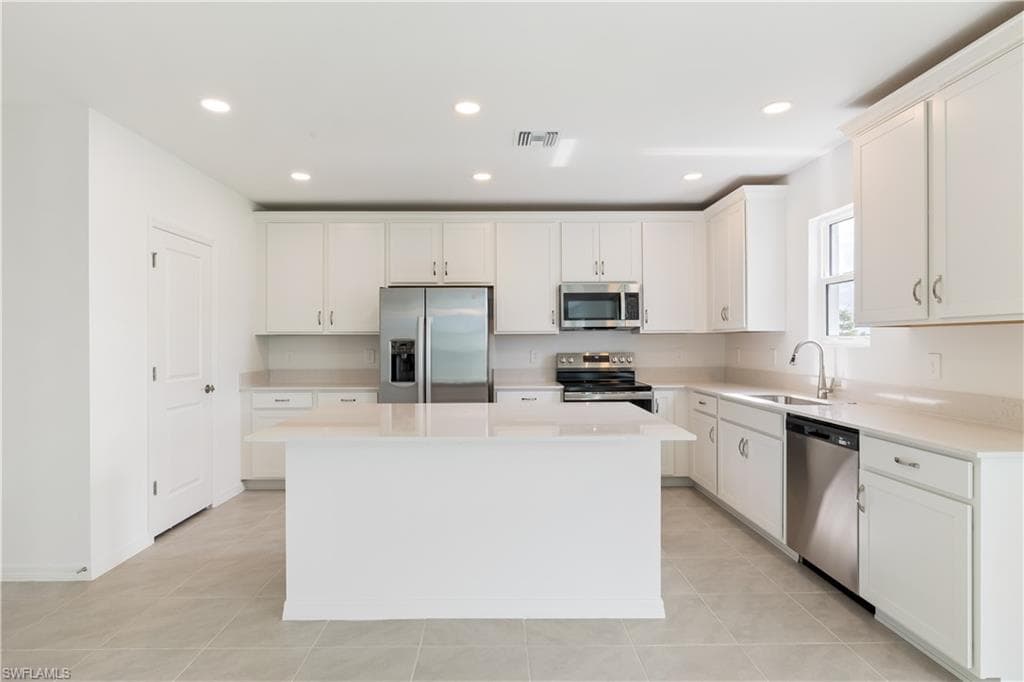 266 Lakeside Breeze WAY-8