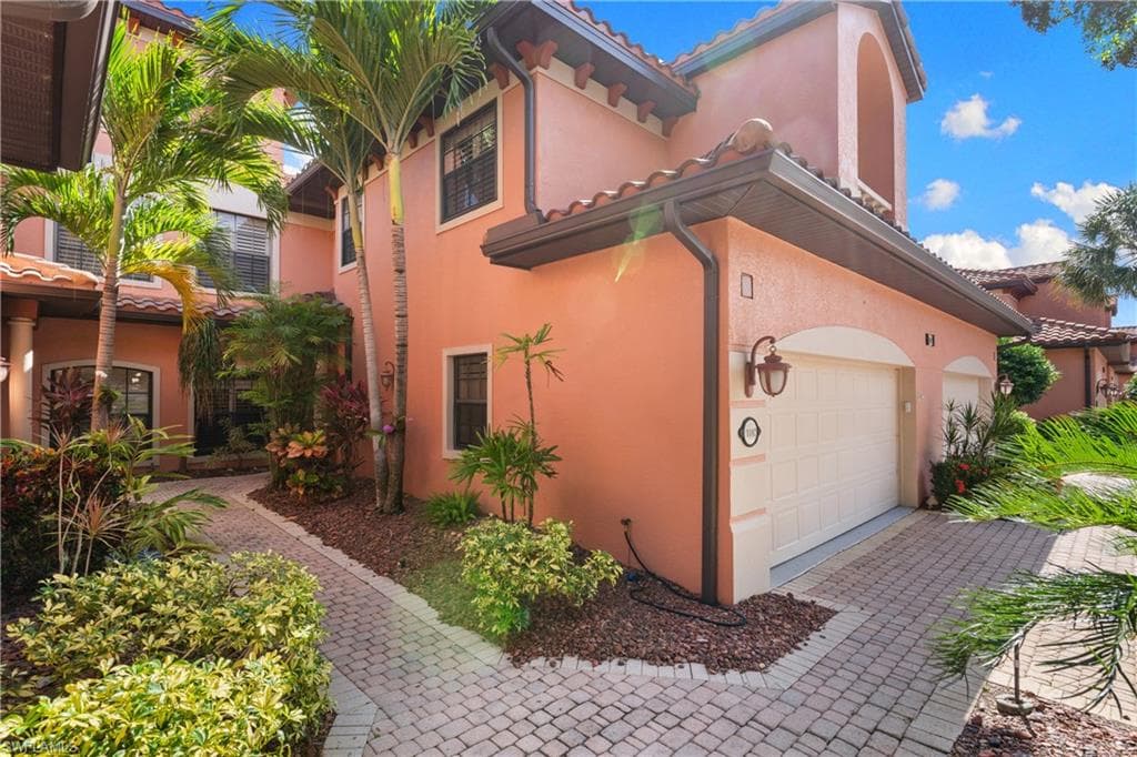 5805 Grande Reserve WAY 1102-30