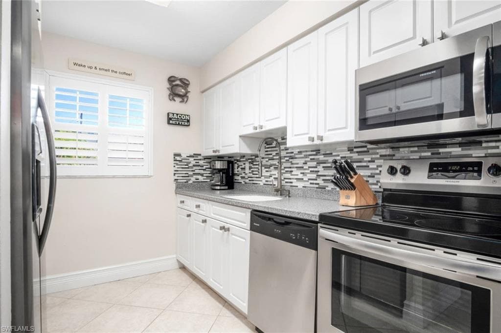 921 Collier BLVD 107-7