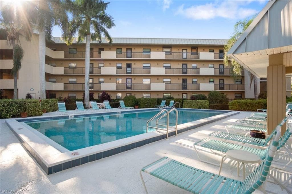 921 Collier BLVD 107-33