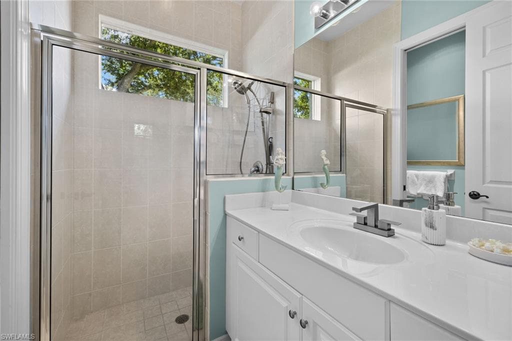 4208 Hampton LN-22