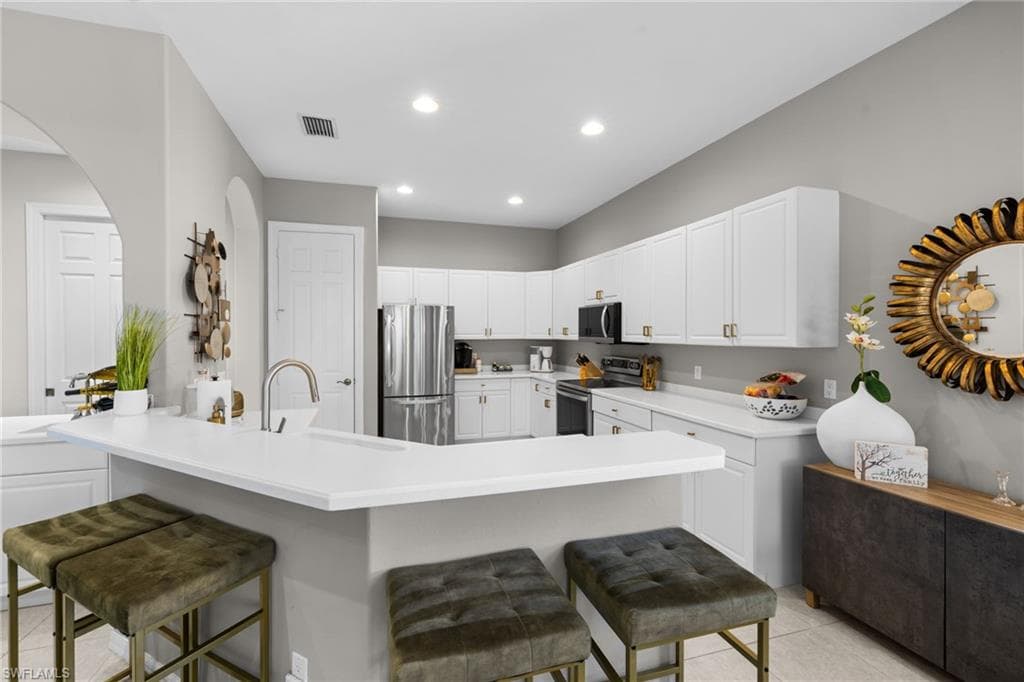 4208 Hampton LN-11