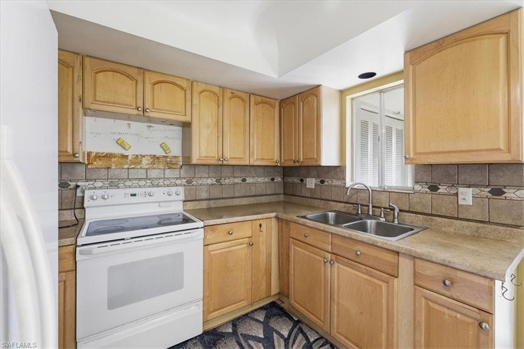 347 Joel BLVD 203-16