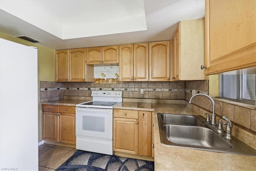 347 Joel BLVD 203-14