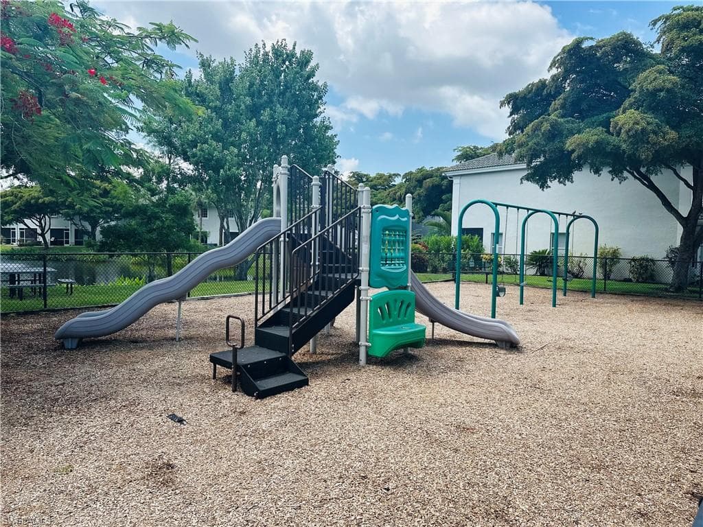 10091 Pacific Pines AVE-33