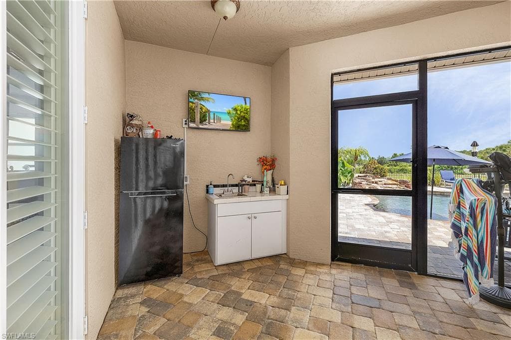 13961 Binghampton DR-42