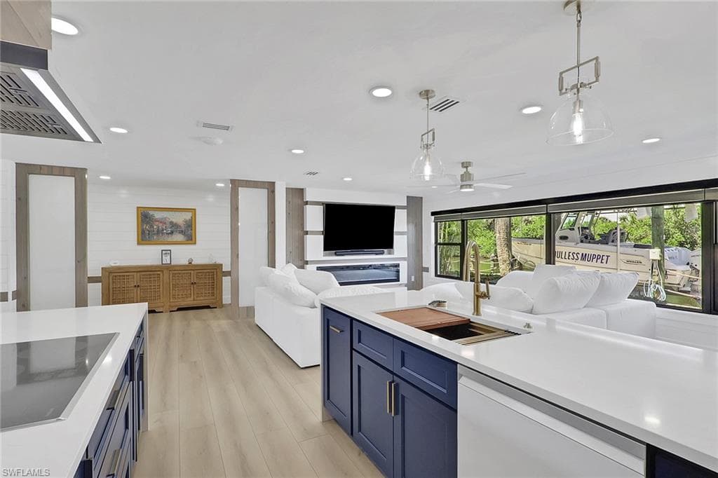 16340 Buccaneer ST-24