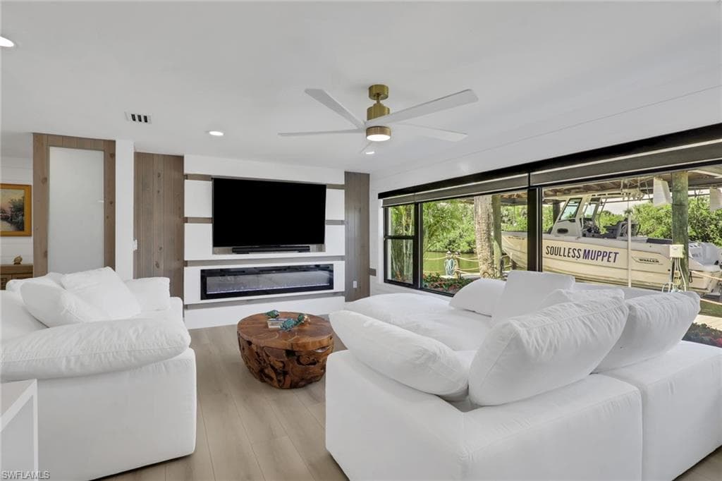 16340 Buccaneer ST-4