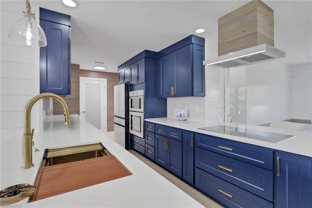 16340 Buccaneer ST-21
