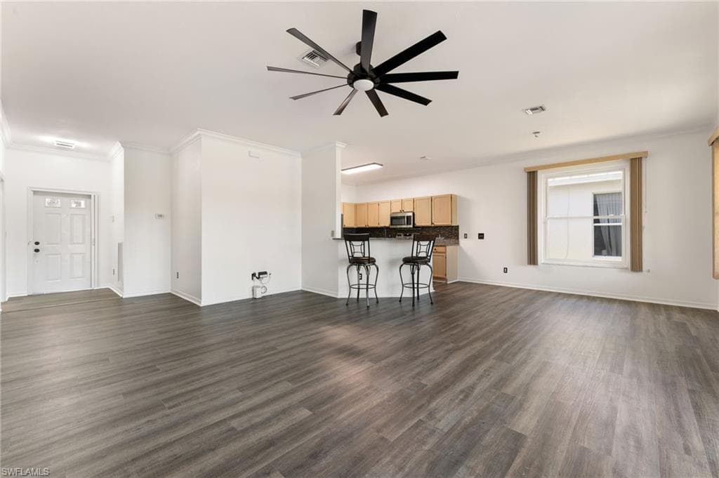 223 Stanhope CIR-7