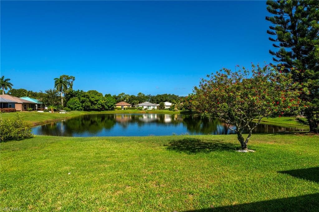 223 Stanhope CIR-28