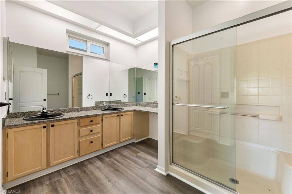 223 Stanhope CIR-19