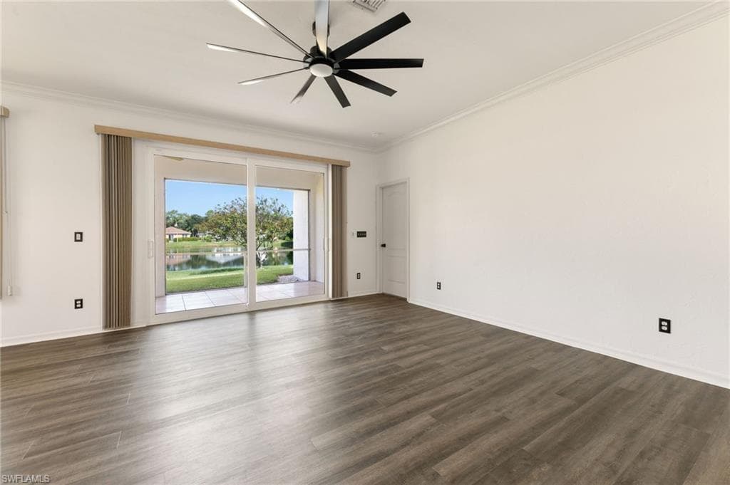 223 Stanhope CIR-4