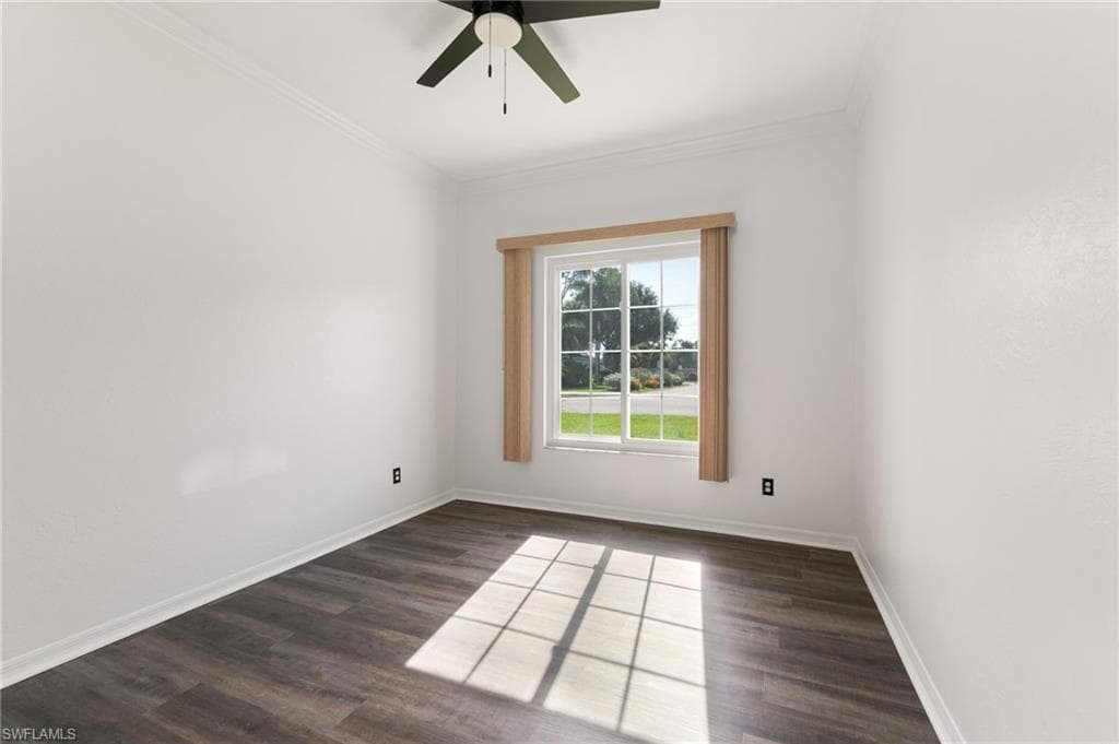223 Stanhope CIR-21