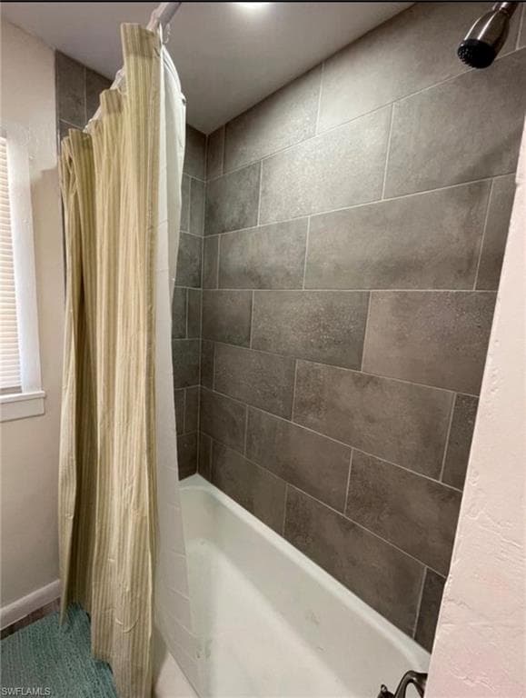 26900 N Riverside DR-7
