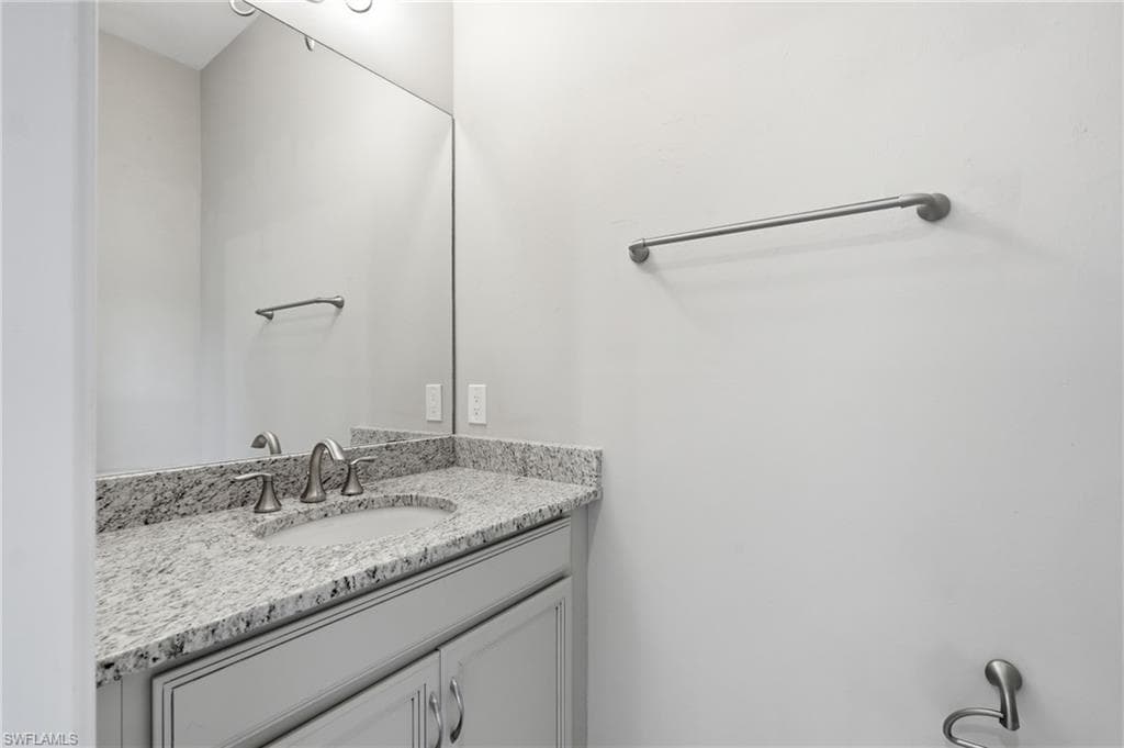 10240 Avonleigh DR-41