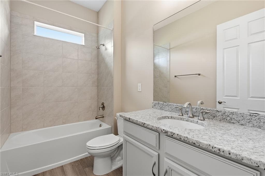 10240 Avonleigh DR-37