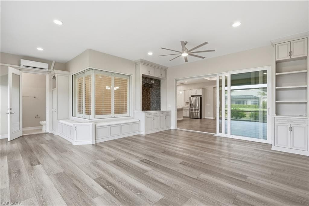 10240 Avonleigh DR-21