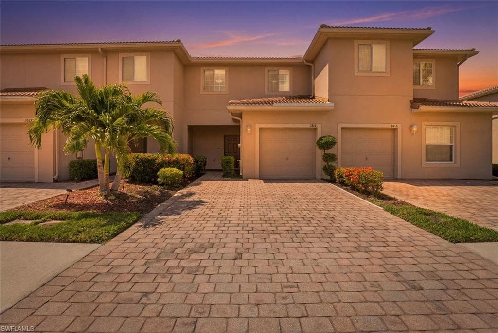 3818 Clearbrook LN-2